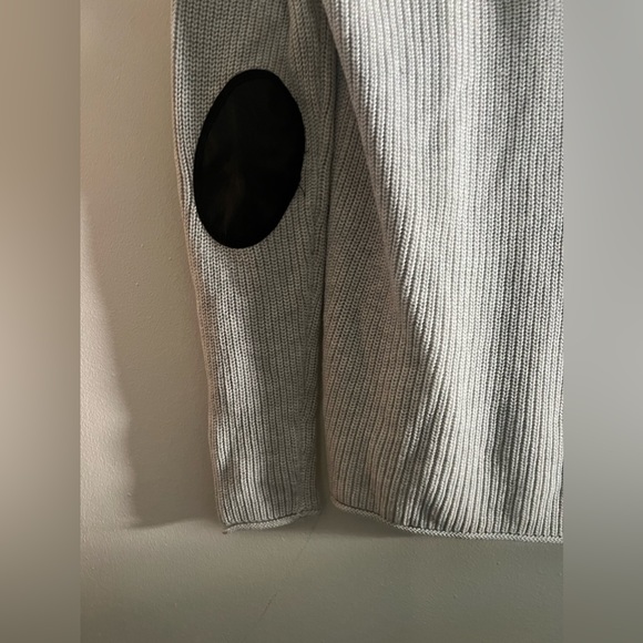 Skies Are Blue Light Gray Knit Sweater w Black Patches - Picture 5 of 6